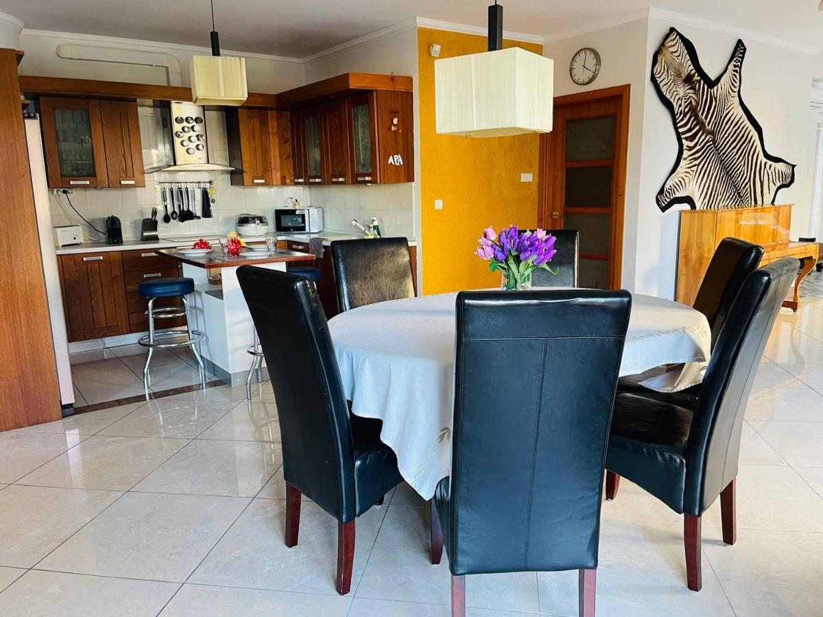 Rosehill Garden Family Villa With A Great Budapest View ภายนอก รูปภาพ