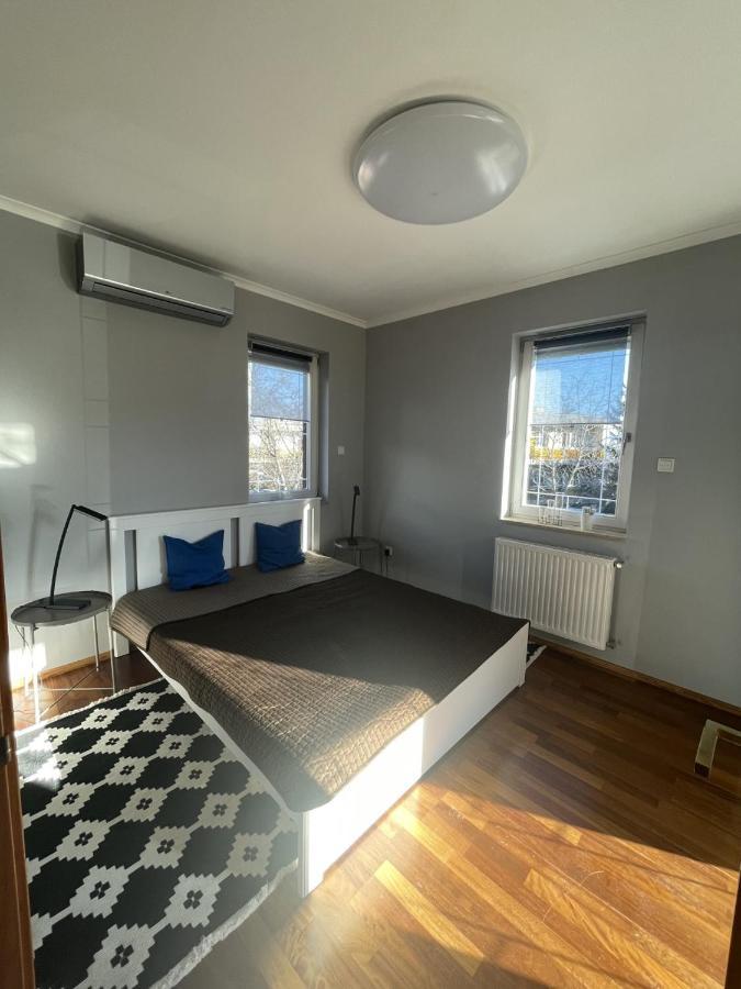 Rosehill Garden Family Villa With A Great Budapest View ภายนอก รูปภาพ